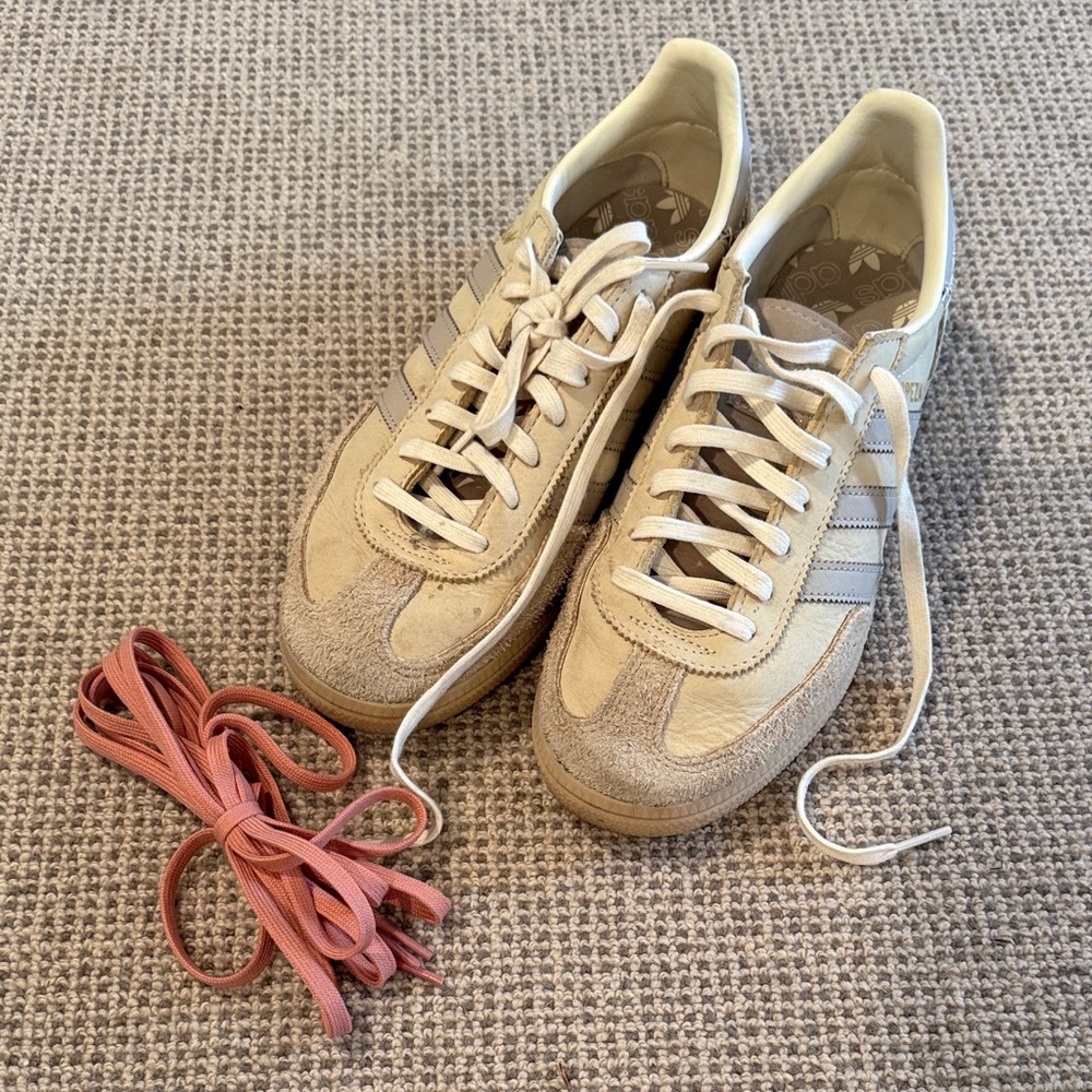 Adidas Spezial neutral color - size US 8